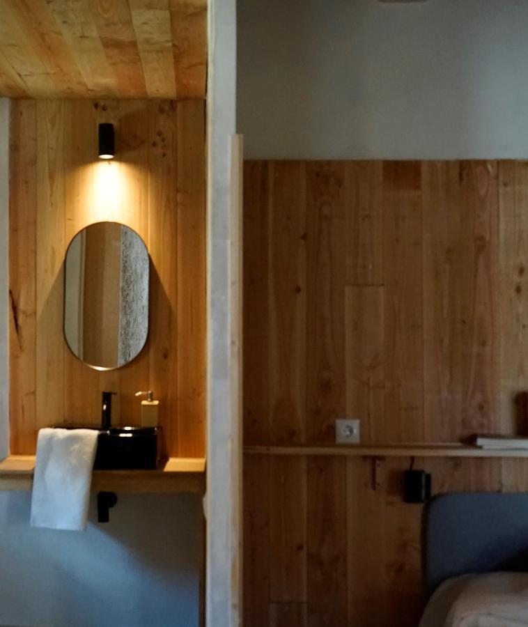 Can Tat, Loft In A Old Coach House Sant Jordi Desvalls Exterior foto